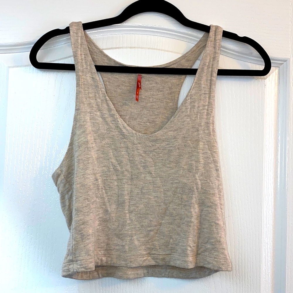 Cream slightly cropped tank top!
